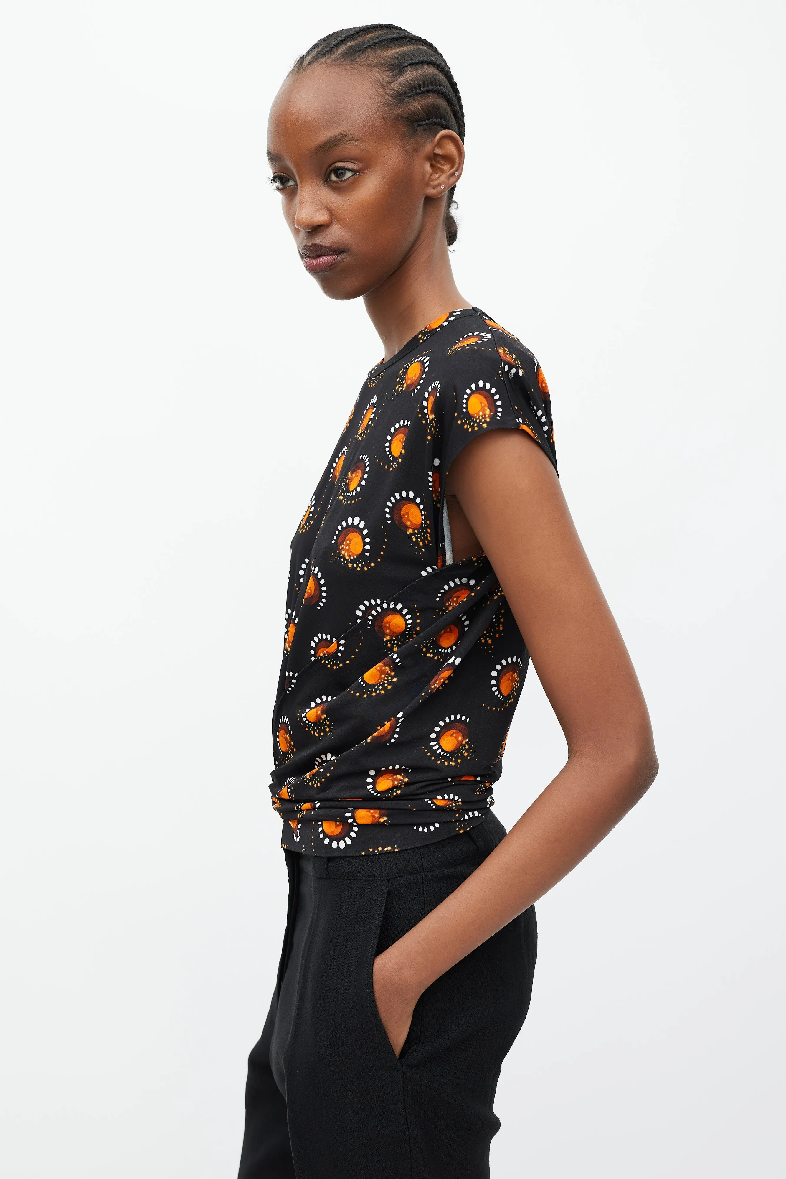 Black & Orange Graphic Print O-Ring T-Shirt