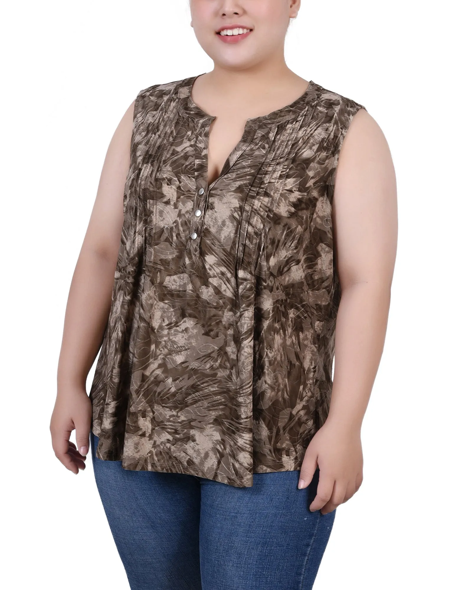 Plus Size Sleeveless Jacquard Y Neck Top