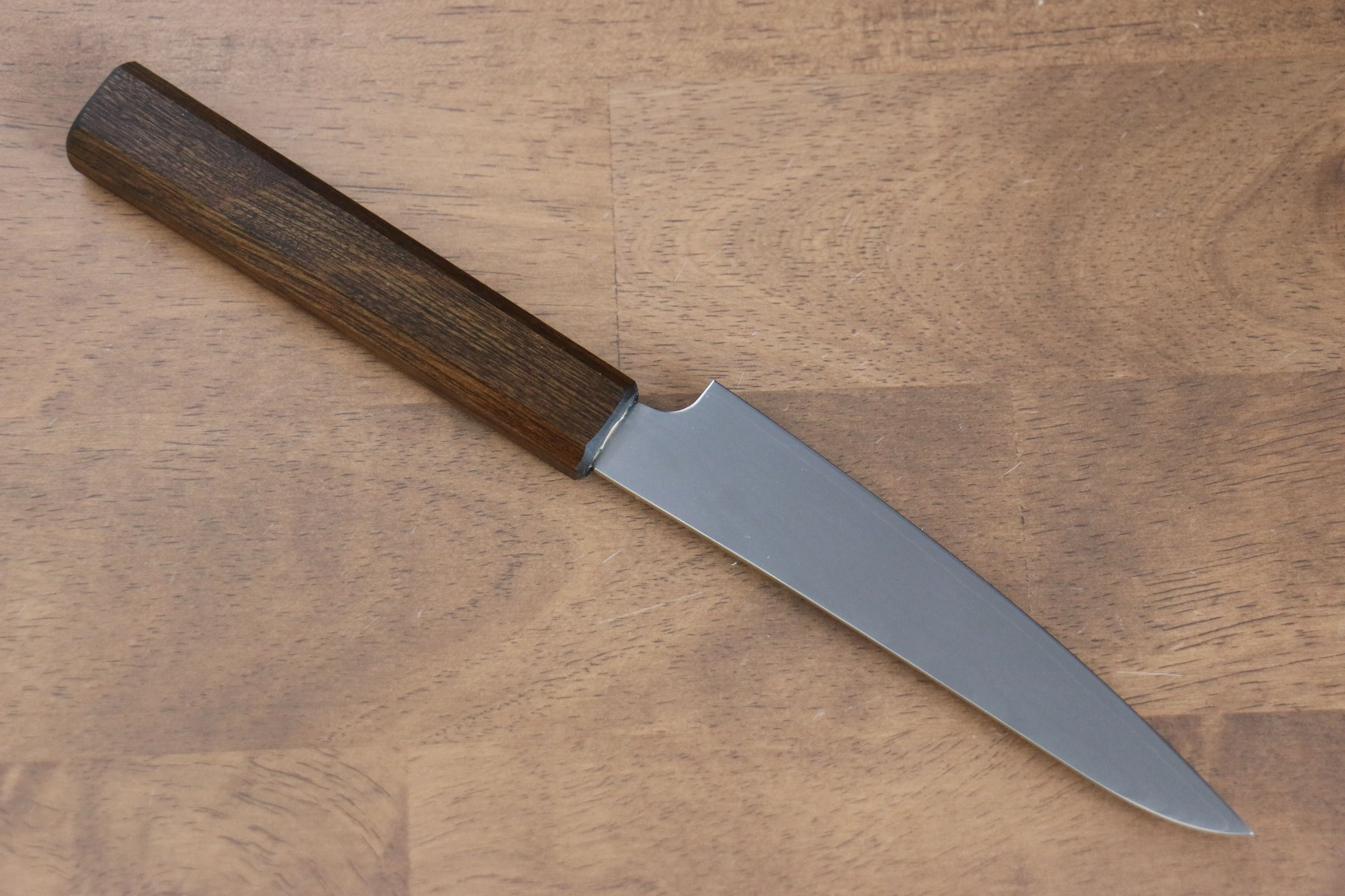 Seisuke VG10 63 Layer Damascus Petty-Utility 130mm Oak Handle